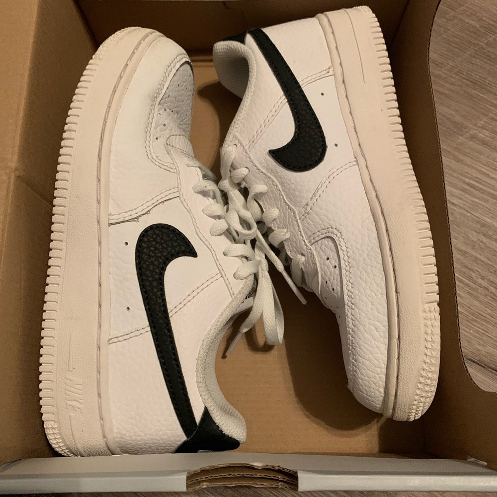 Nike Air Force 1, size 1.5 youth